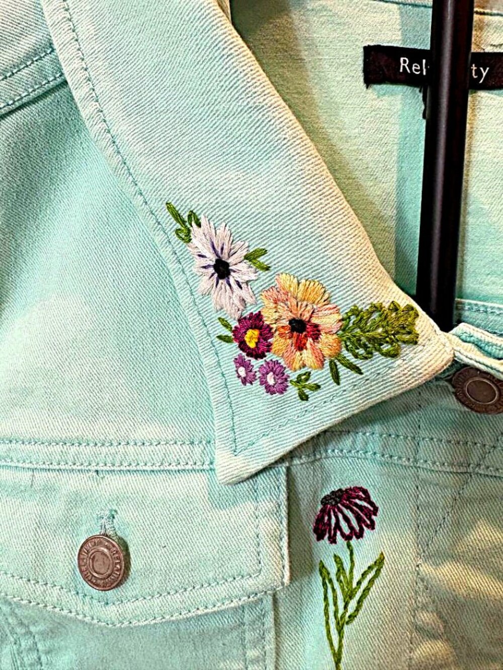 Women's Plus size Bohemian Hand Embroidered Frayed Mint Green Denim Jacket XXL - Picture 6 of 9